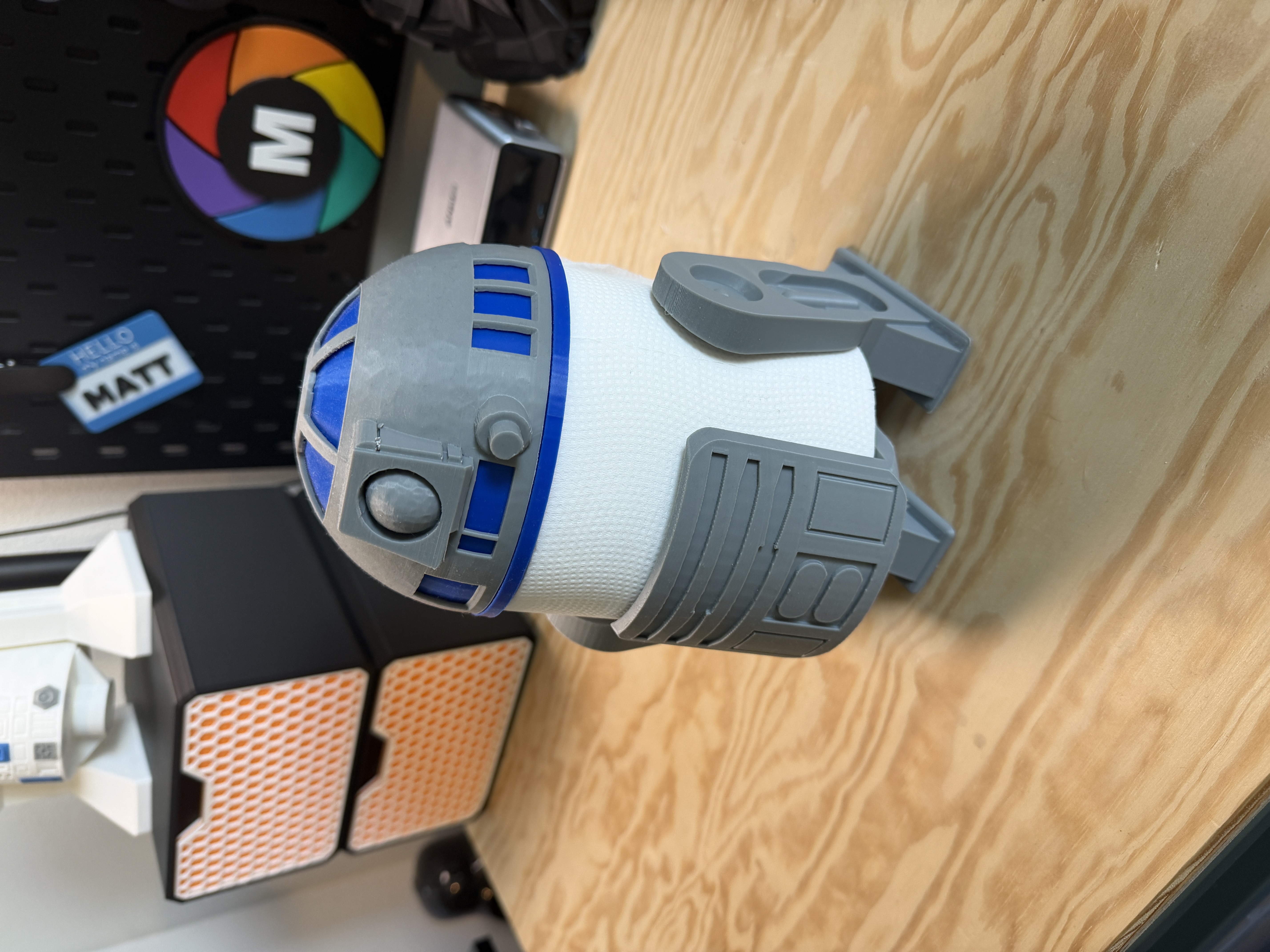 R2D2 - Toilet Paper Holder — photo 2 of 2